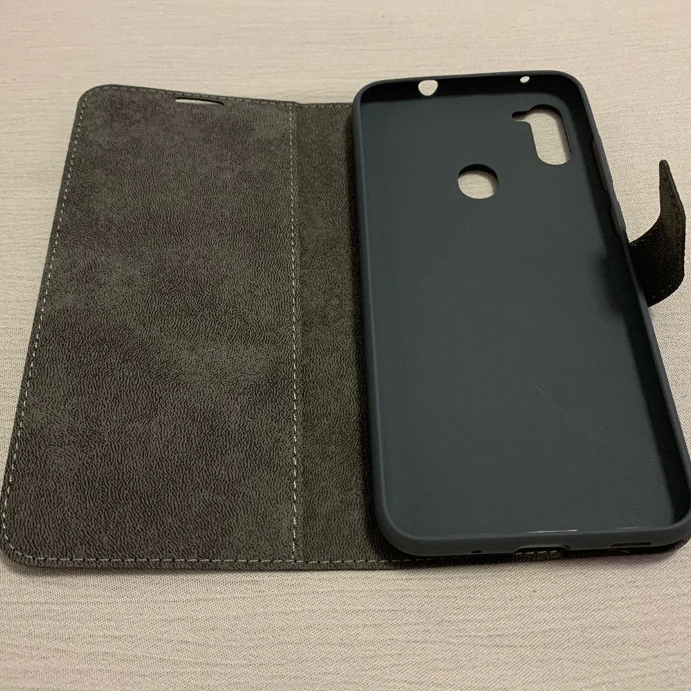 Samsung Galaxy A11 FOLIO | Protective Case Metro by T-Mobile